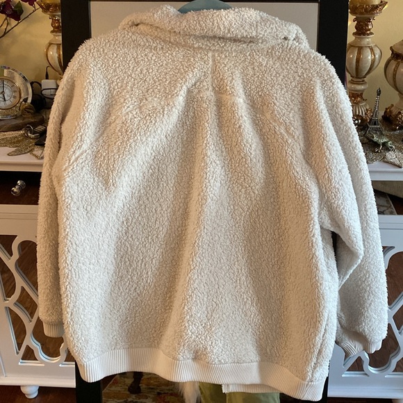 ATHLETA Tugga jacket - Picture 9 of 14